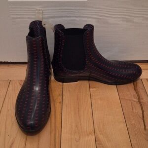 Henry Ferrera Women's Size 10 Stylish Black and Red Heart Ankle Rain Boots